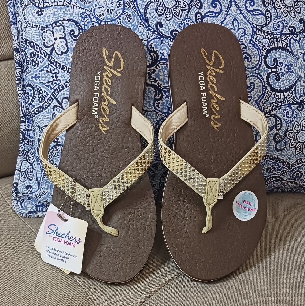 Skechers Yoga Foam sandals natural NWT